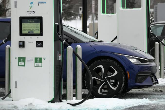 Optimizing Your Charge: The Importance of Choosing the Right Commercial Charger